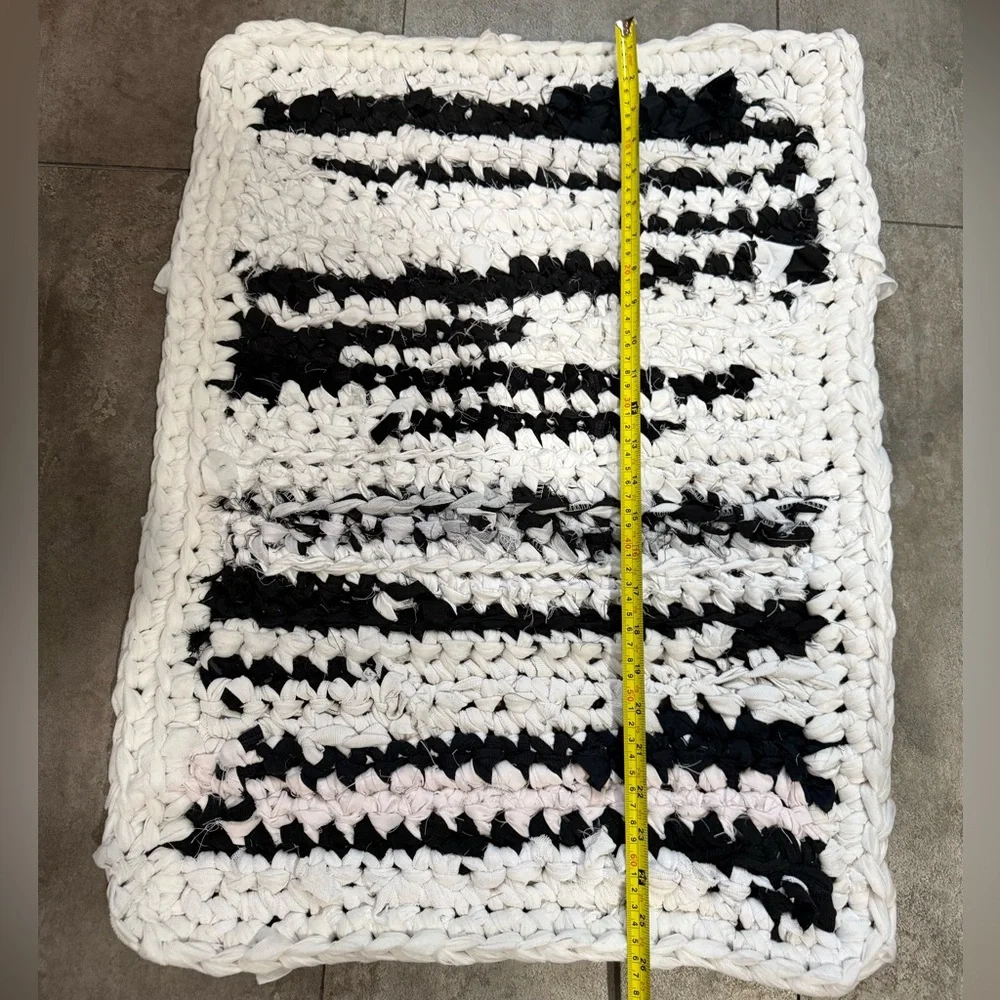 Handmade crocheted rag rug bathroom mat 26x20